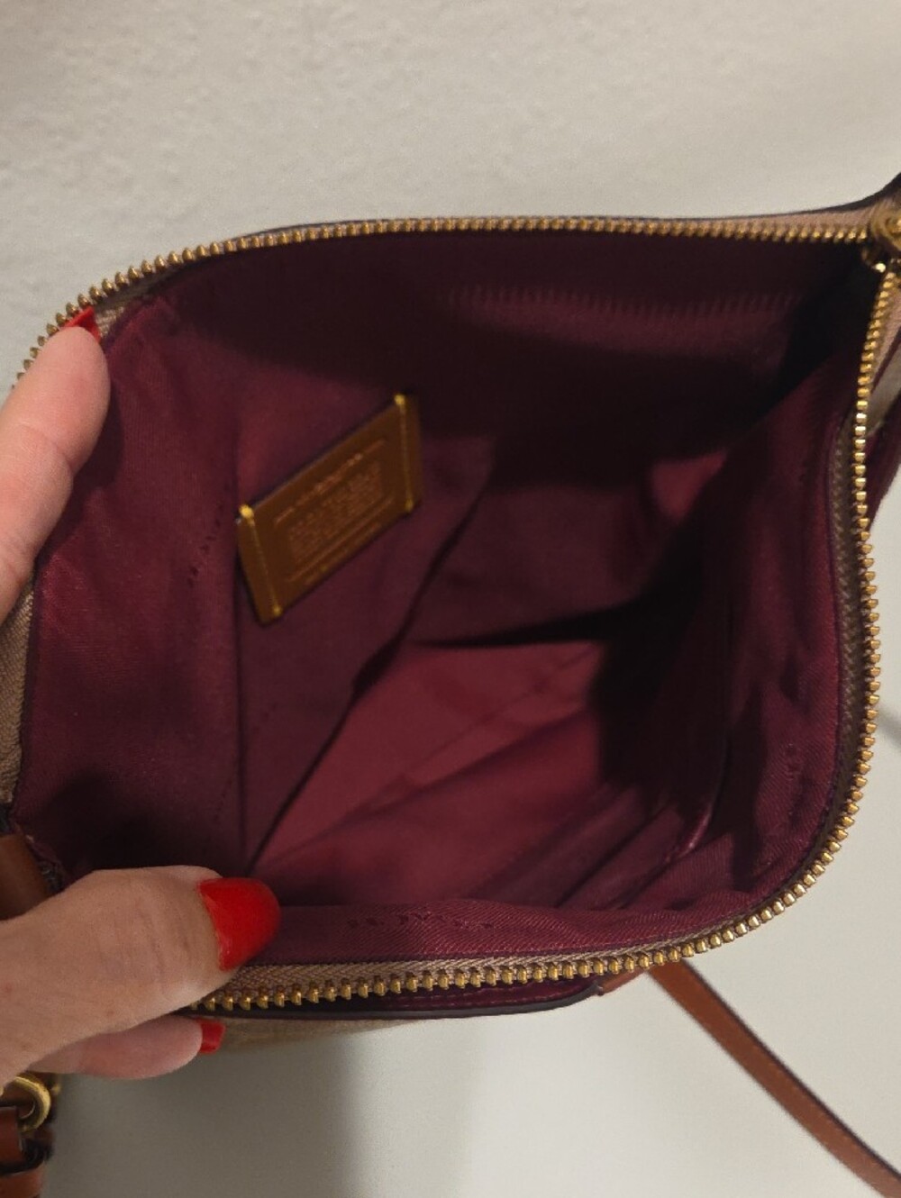 Coach Tan/Brown Signature Crossbody Messenger Bag - Picture 5 of 7